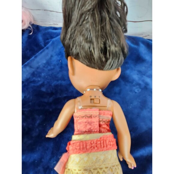Disney Princess Moana Doll Singing Talking Doll 14" Light Up Necklace Snow Globe - Picture 13 of 13